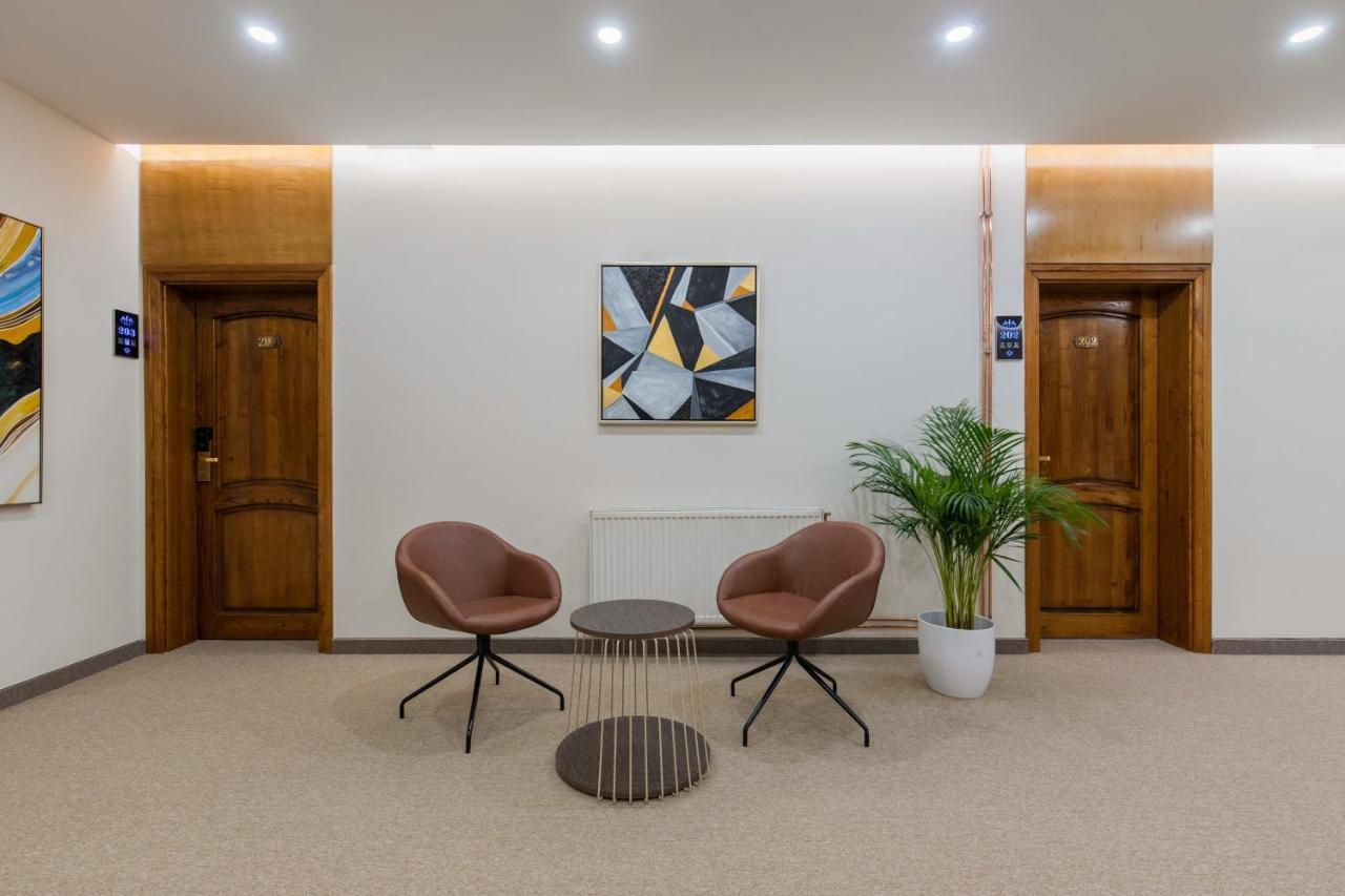 Hotel Afa Prishtine Bagian luar foto