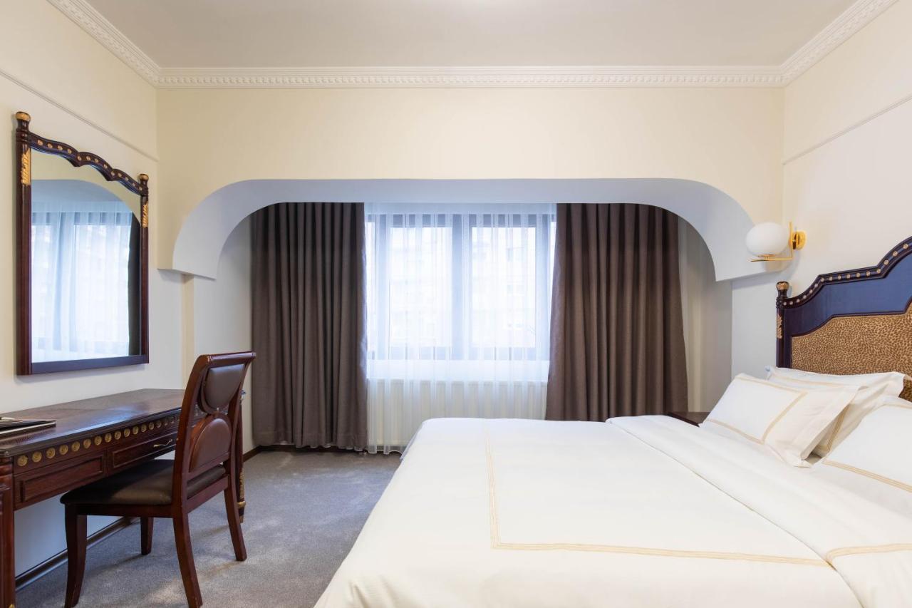 Hotel Afa Prishtine Bagian luar foto