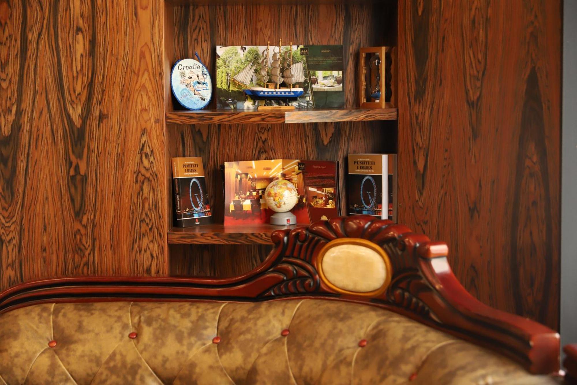 Hotel Afa Prishtine Bagian luar foto